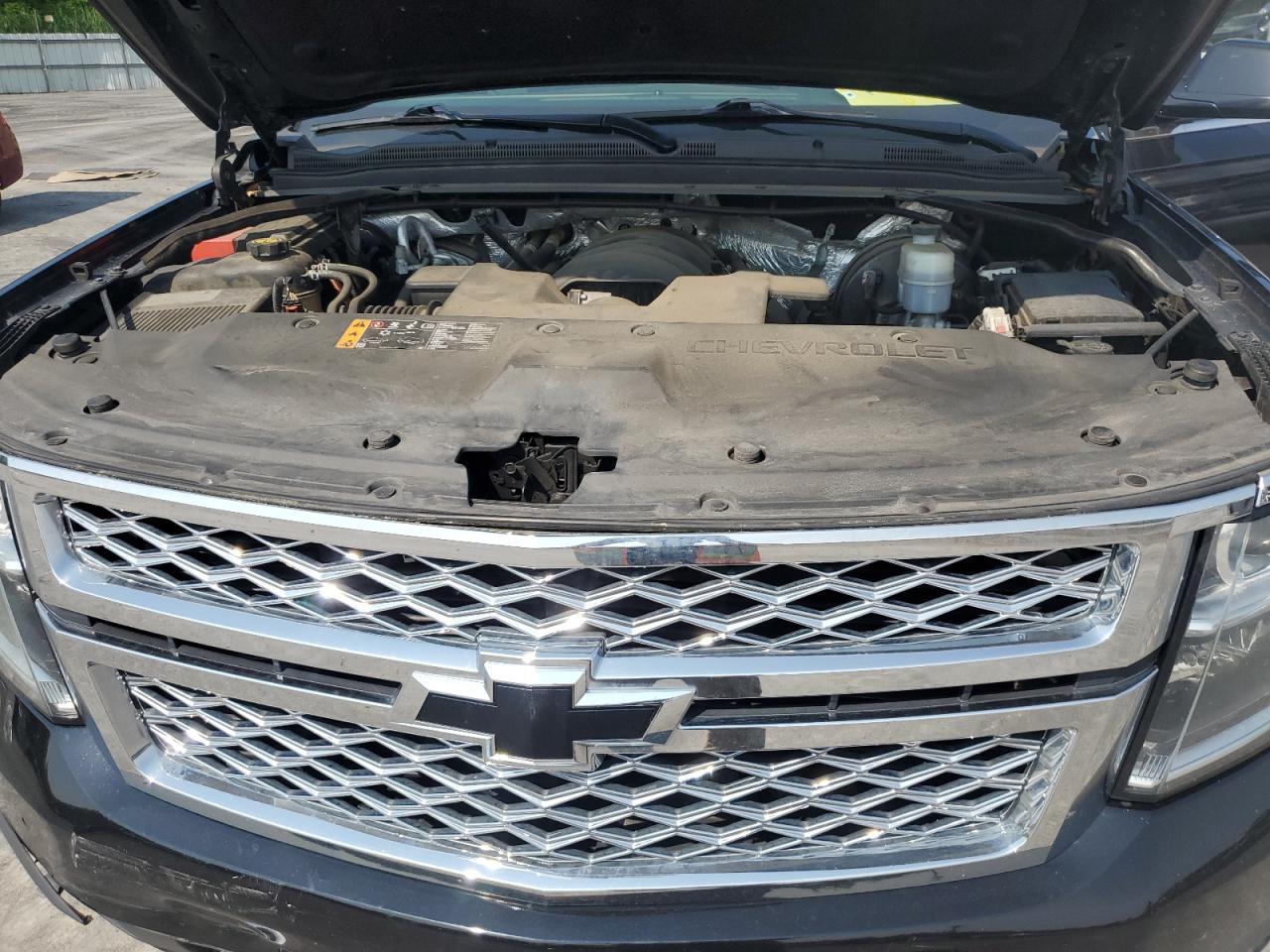 2018 Chevrolet Suburban K1500 Lt VIN: 1GNSKHKC2JR299679 Lot: 60543755