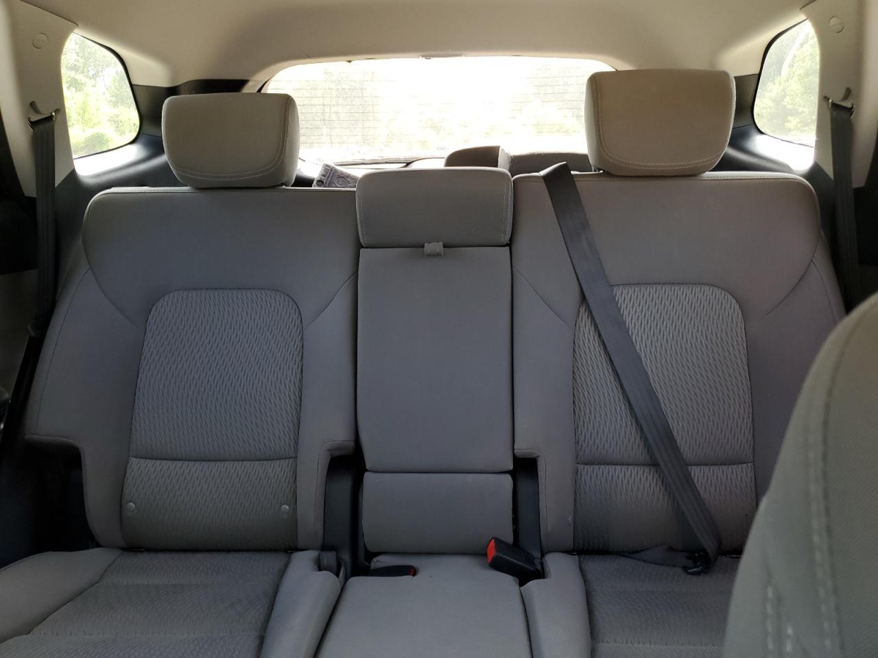 HYUNDAI SANTA FE 2017 VIN KM8SMDHF1HU207302 фото 10