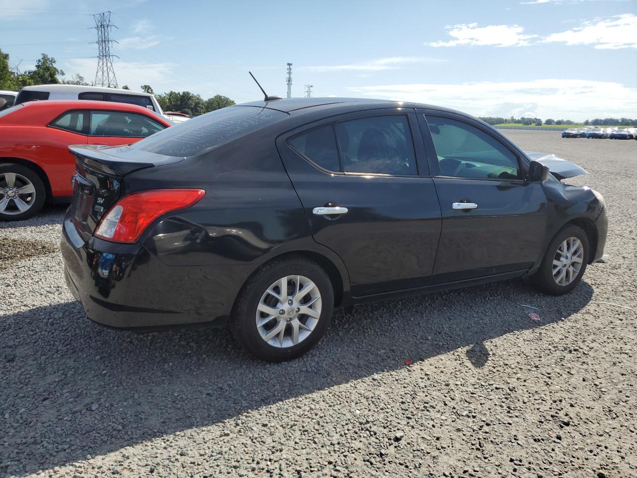 NISSAN VERSA 2018 VIN 3N1CN7AP8JL838609 zdjęcie 3