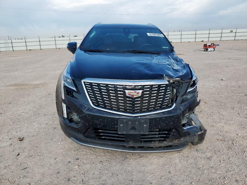  CADILLAC XT5 2021 Czarny
