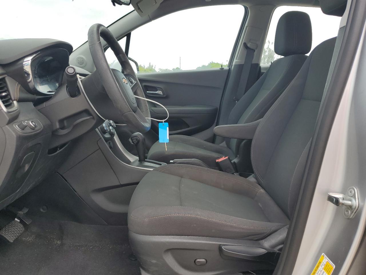 2018 Chevrolet Trax Ls VIN: 3GNCJKSBXJL369688 Lot: 62923115