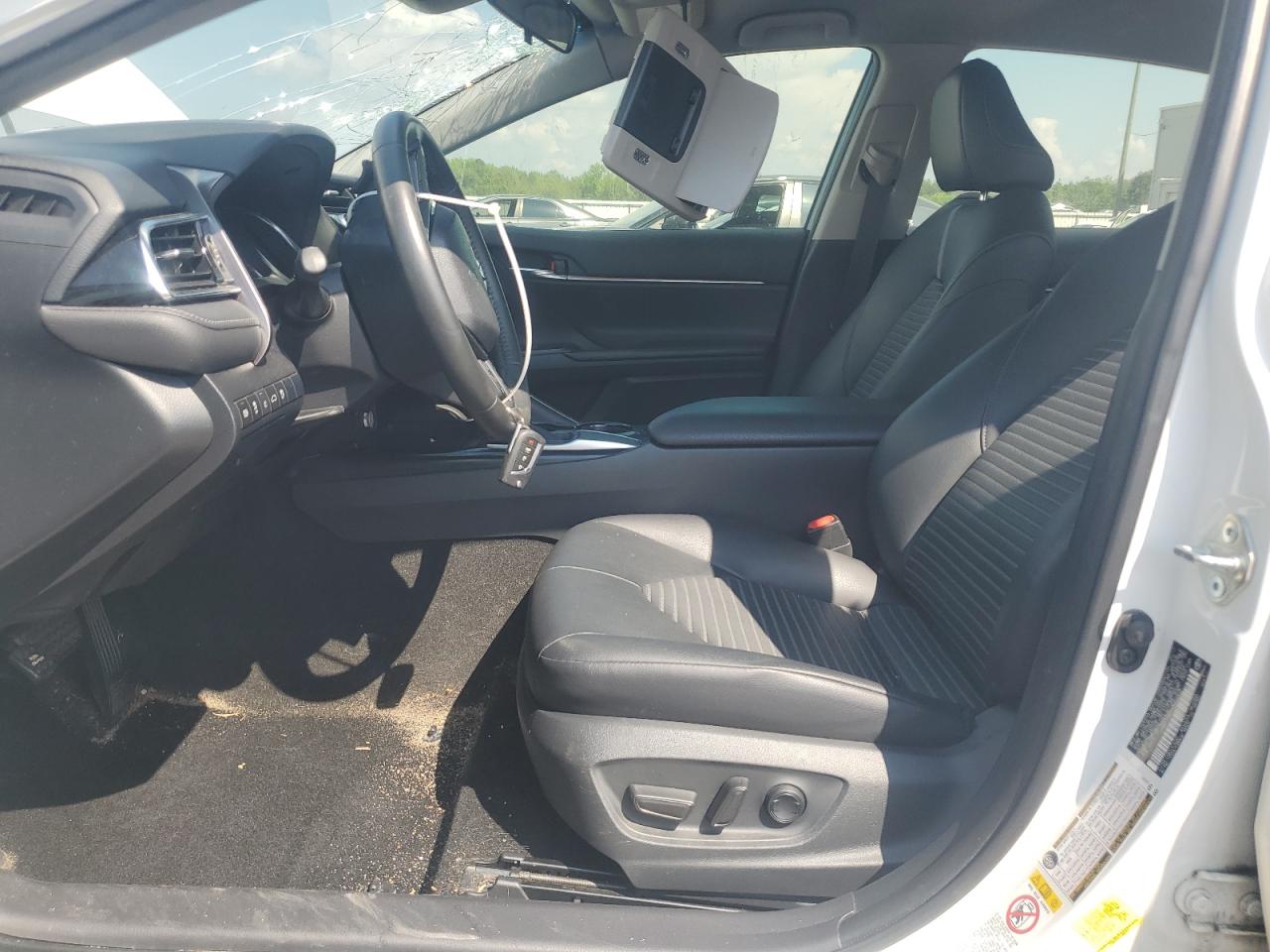 TOYOTA CAMRY 2018 VIN JTNB11HK3J3002418 zdjęcie 7