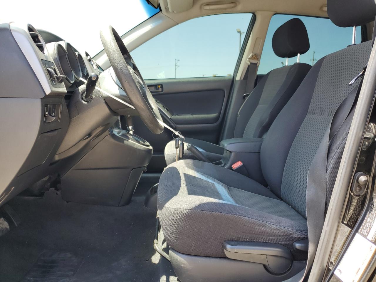 2005 Toyota Corolla Matrix Xr VIN: 2T1KR32E95C431541 Lot: 62702575