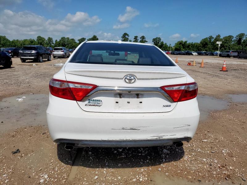  TOYOTA CAMRY 2016 Белы