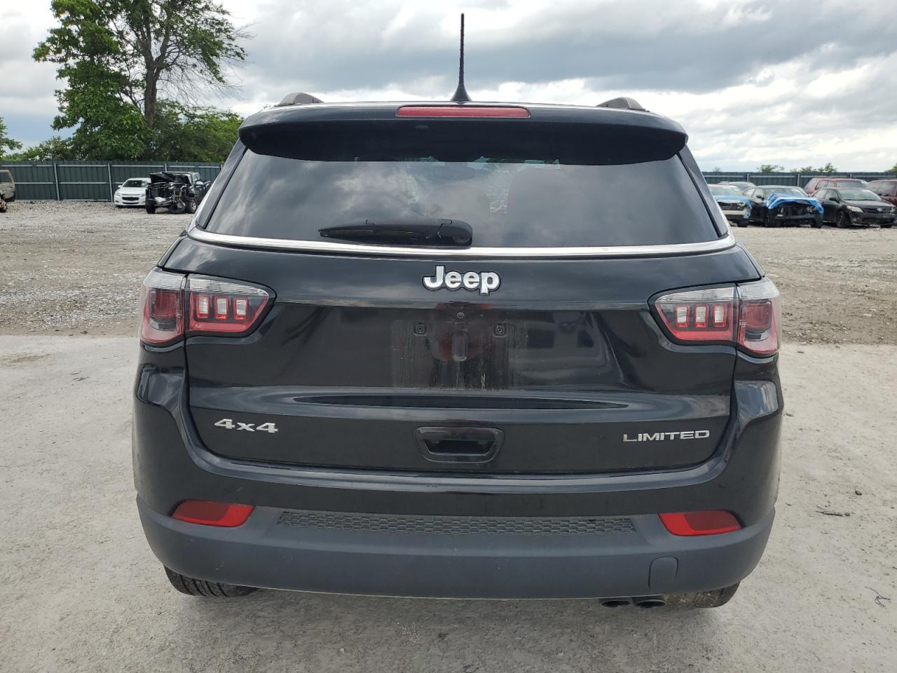 2018 Jeep Compass Limited VIN: 3C4NJDCB3JT135727 Lot: 60336565