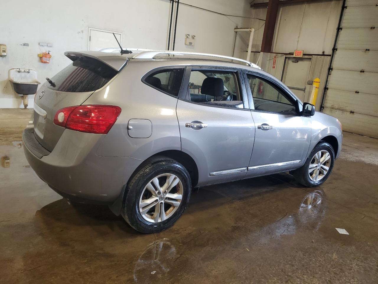 2015 Nissan Rogue Select S VIN: JN8AS5MV3FW256984 Lot: 59552185