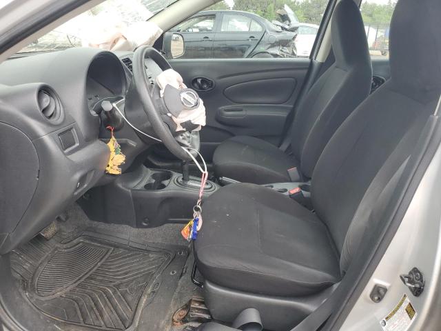 NISSAN VERSA 2014 Srebrny