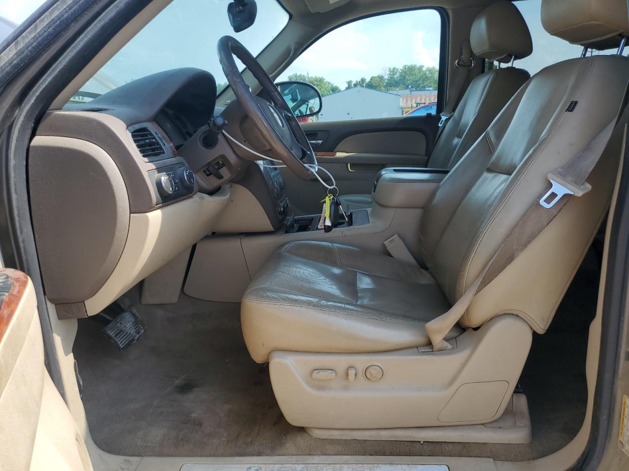 2011 Chevrolet Tahoe K1500 Ltz VIN: 1GNSKCE00BR203022 Lot: 61963055