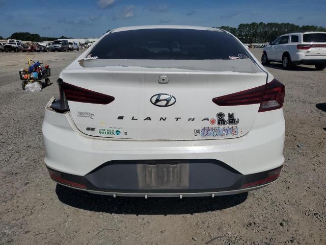  HYUNDAI ELANTRA 2019 Белы