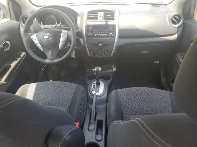  NISSAN VERSA 2018 Czarny