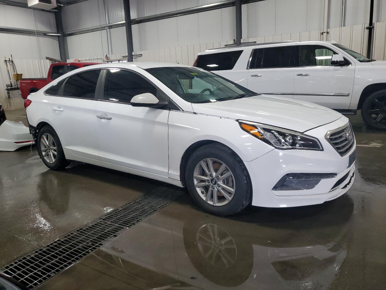 HYUNDAI SONATA 2017 VIN 5NPE24AF5HH582220 фото 4