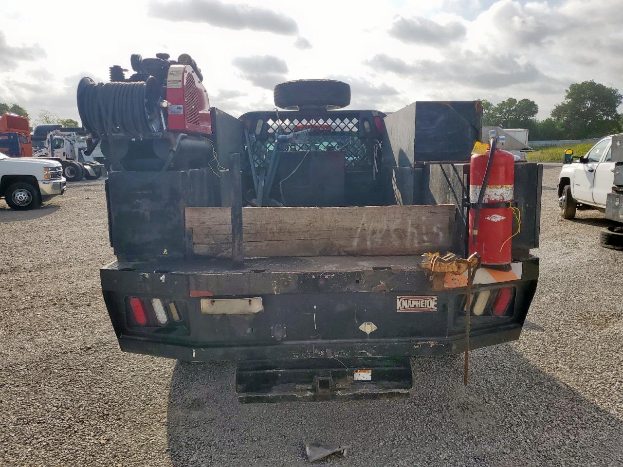 2015 Chevrolet Silverado C3500 VIN: 1GB4CYCG9FF558133 Lot: 61747185