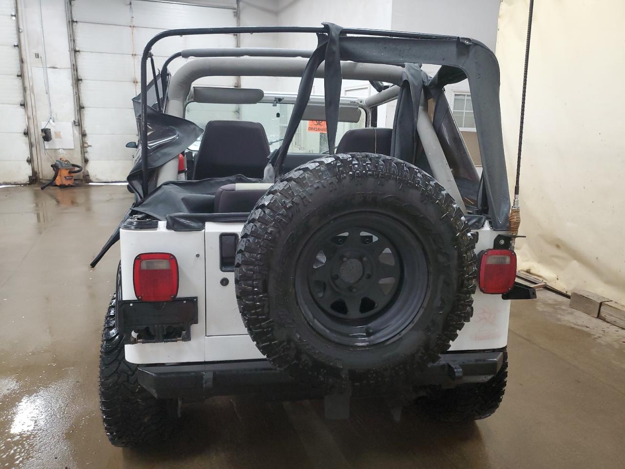 1990 Jeep Wrangler / Yj S VIN: 2J4FY19E8LJ541713 Lot: 60809655