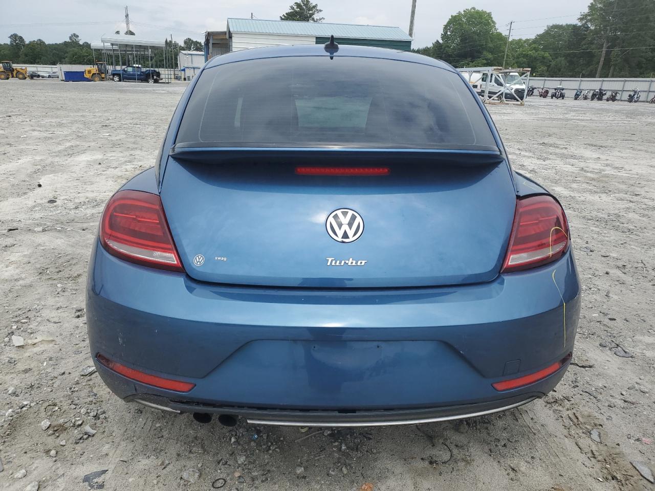 2018 Volkswagen Beetle S VIN: 3VWFD7ATXJM704802 Lot: 59291535
