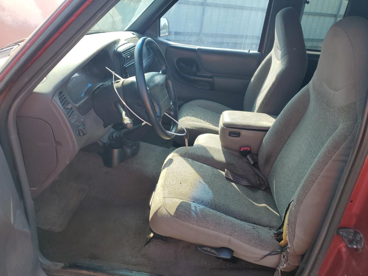 2000 Ford Ranger Super Cab VIN: 1FTYR14C7YPA82542 Lot: 62828525