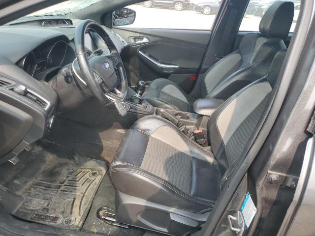 Hatchbacks FORD FOCUS 2015 Gray