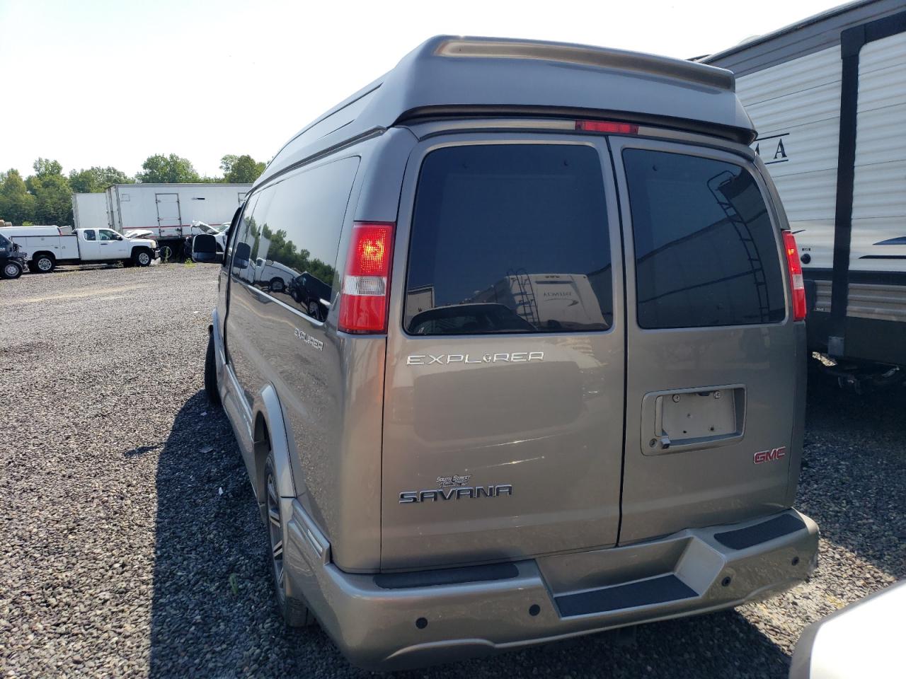 2018 GMC Savana G2500 VIN: 1GTW7BFGXJ1281886 Lot: 62016855