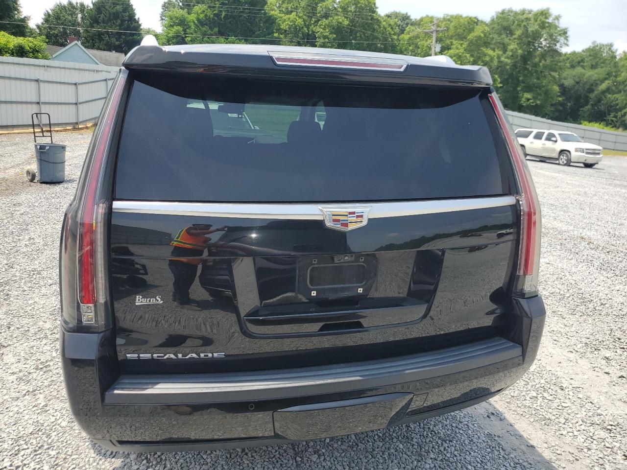 2018 Cadillac Escalade Luxury VIN: 1GYS4BKJ2JR347349 Lot: 60701325