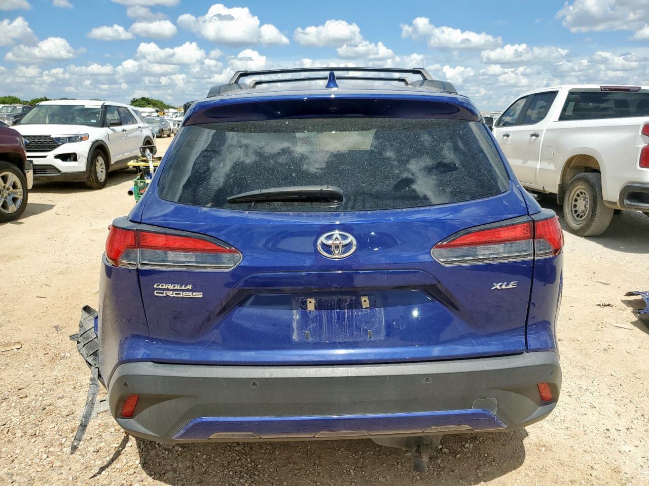 2022 Toyota Corolla Cross Xle VIN: 7MUDAAAG6NV001759 Lot: 62477875