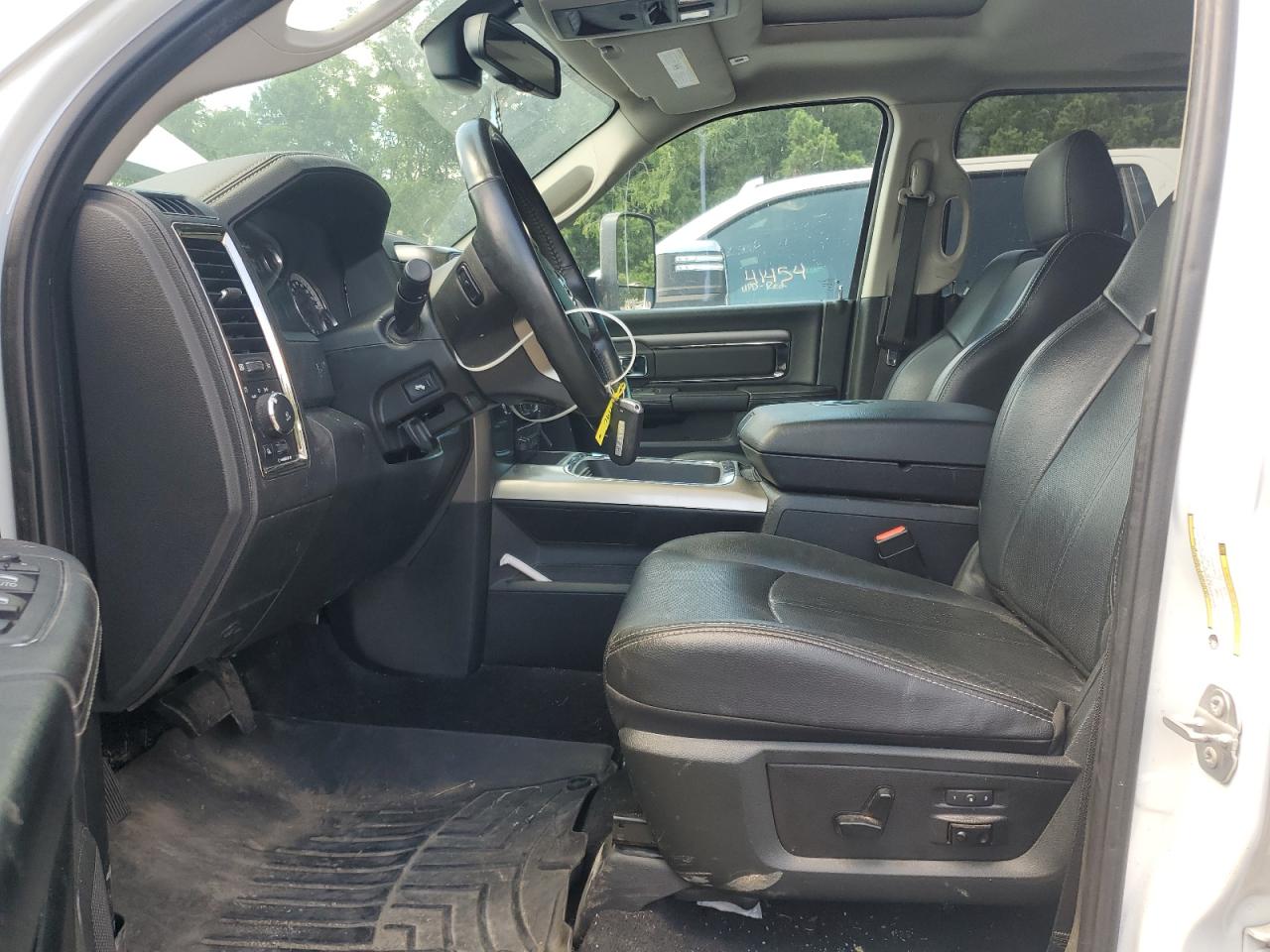 2018 Ram 3500 Laramie VIN: 3C63R3ML5JG374617 Lot: 61218915