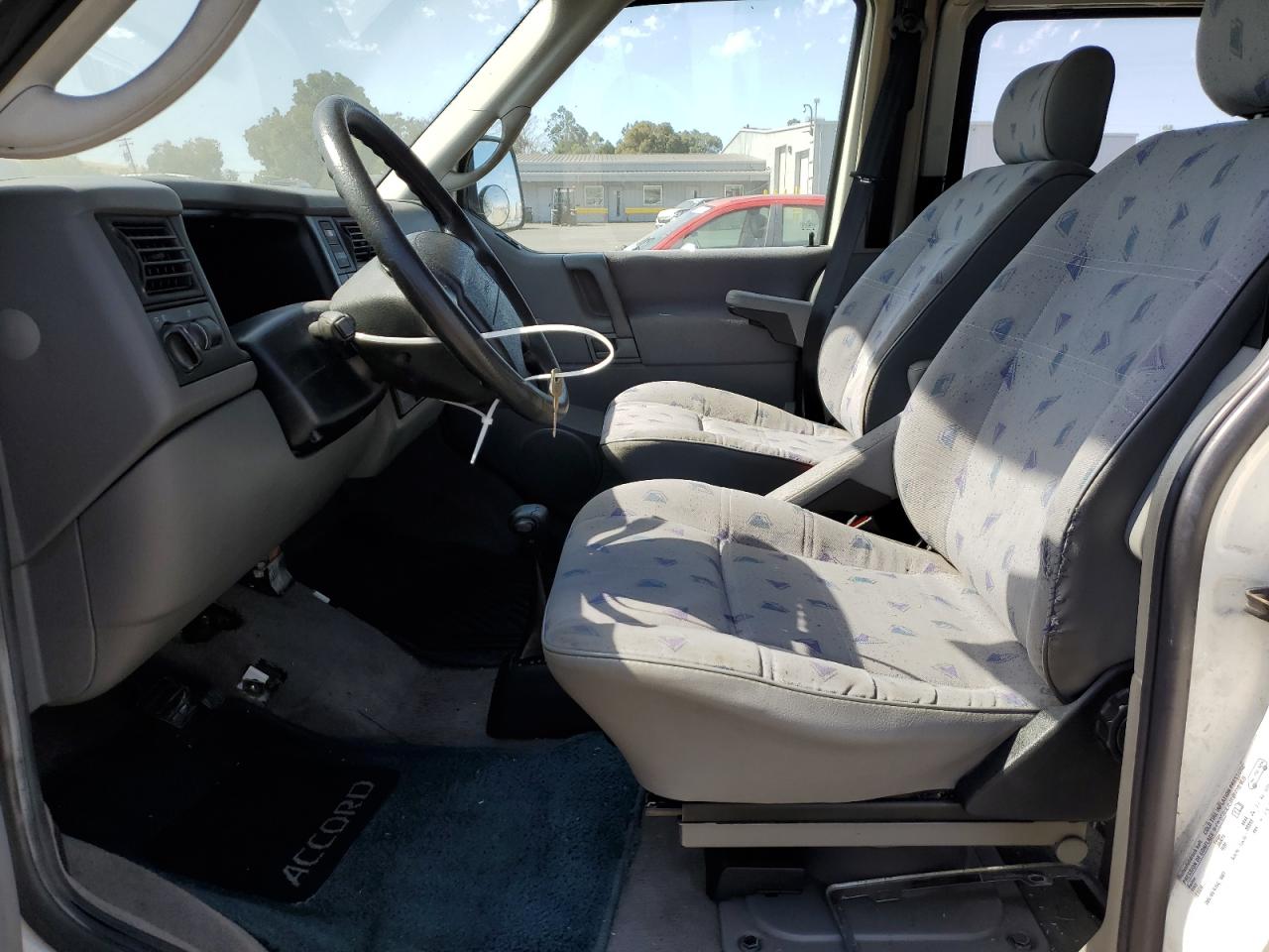 1999 Volkswagen Eurovan Camper VIN: WV2EH870XXH000684 Lot: 62933615
