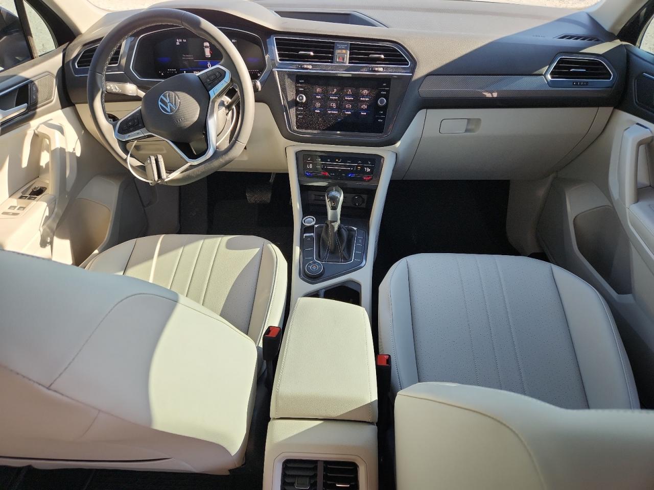 VOLKSWAGEN TIGUAN 2023 VIN 3VVMB7AX5PM103083 zdjęcie 8