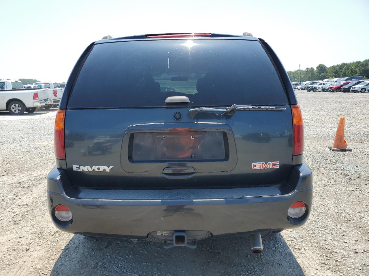 2004 GMC Envoy VIN: 1GKDS13S242355748 Lot: 62640295