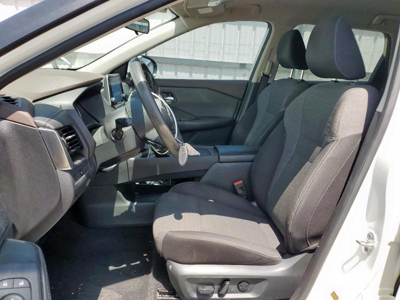  NISSAN ROGUE 2022 White