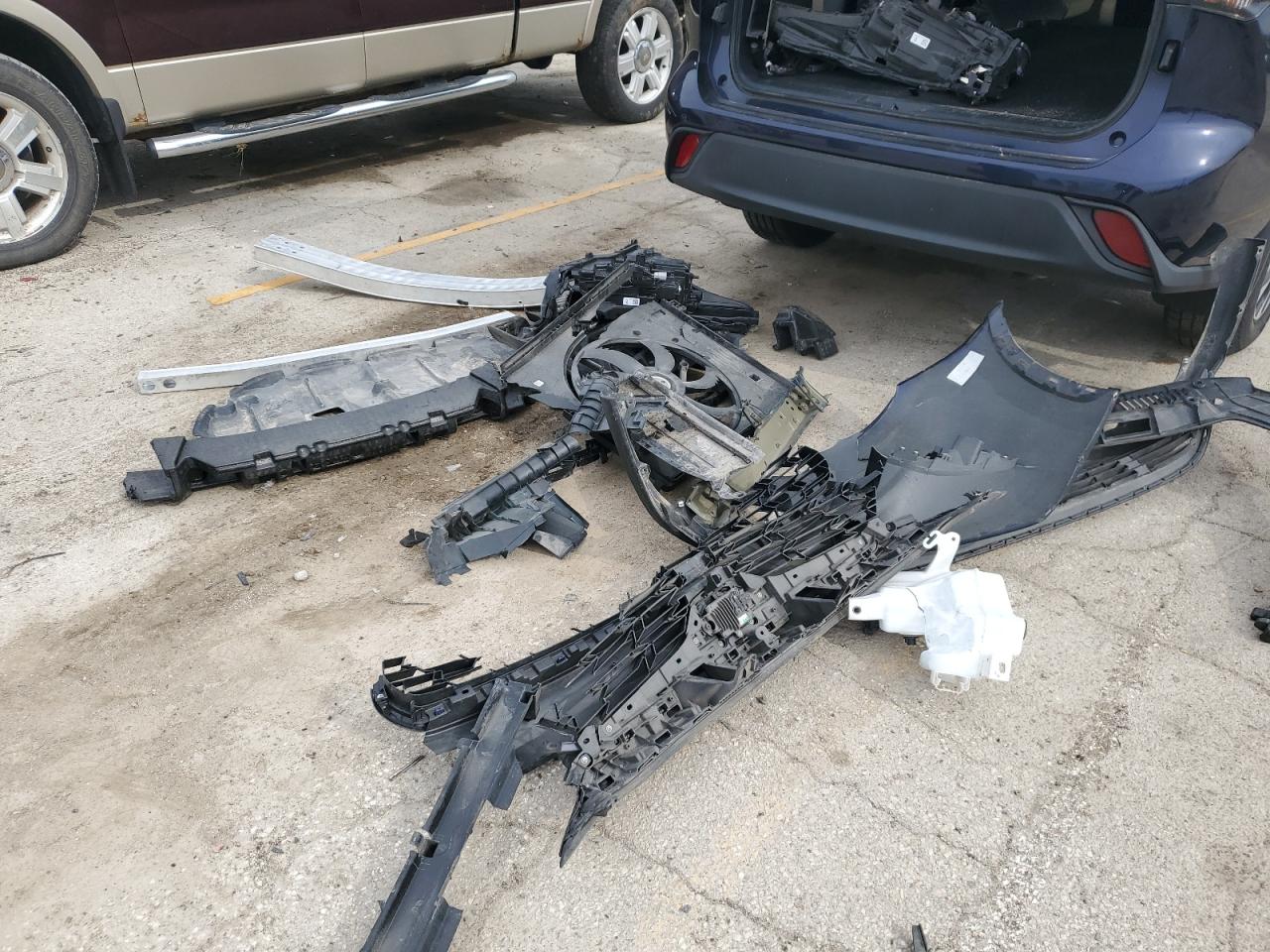 2021 Toyota Highlander Xle VIN: 5TDGZRBH1MS070637 Lot: 60244625