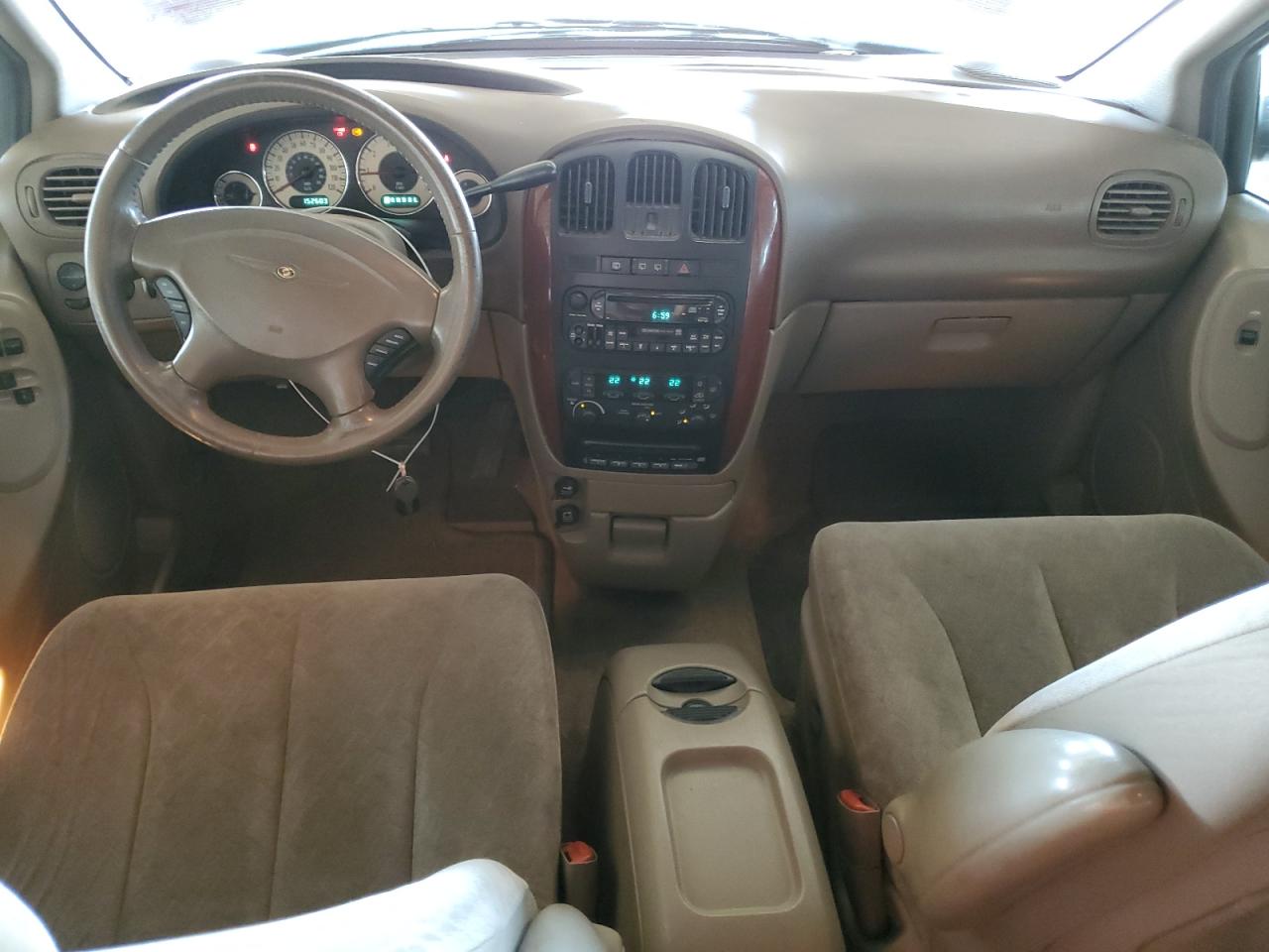 2002 Chrysler Town & Country Lxi VIN: 2C8GP54L92R791017 Lot: 61985205