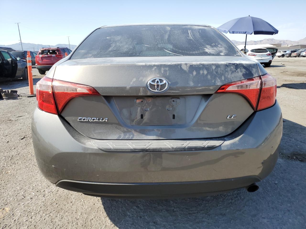 TOYOTA COROLLA 2018 VIN 2T1BURHE2JC011865 zdjęcie 6