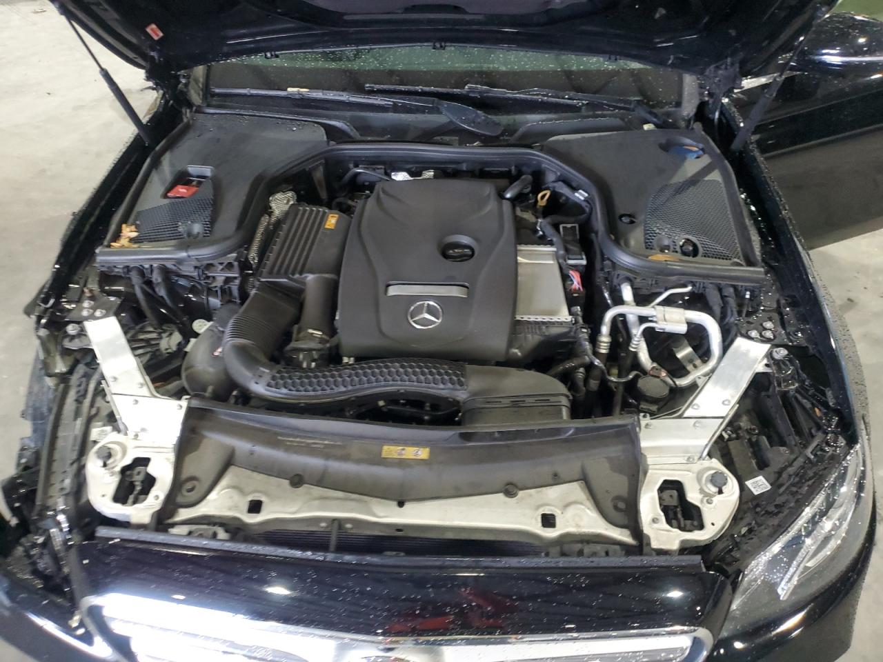 2019 Mercedes-Benz E 300 VIN: WDDZF4JB2KA617545 Lot: 59357855