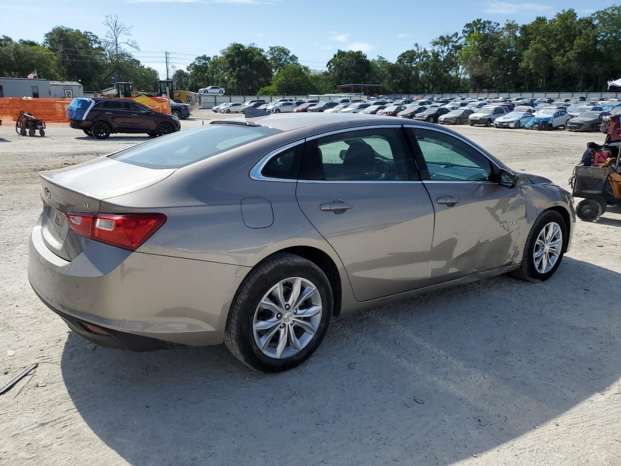 CHEVROLET MALIBU 2023 VIN 1G1ZD5ST1PF216472 фото 3