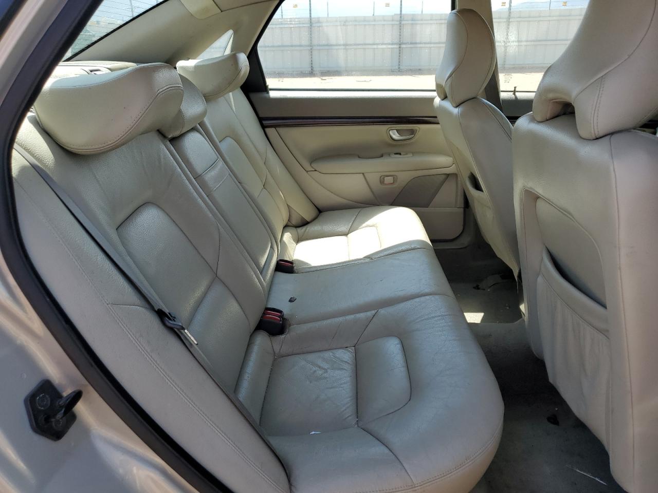 2004 Volvo S80 2.5T VIN: YV1TH59HX41360897 Lot: 62173915