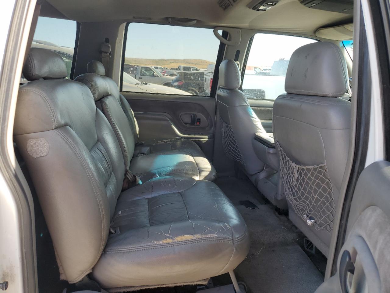 1999 Chevrolet Suburban K1500 VIN: 3GNFK16R6XG250341 Lot: 59993865