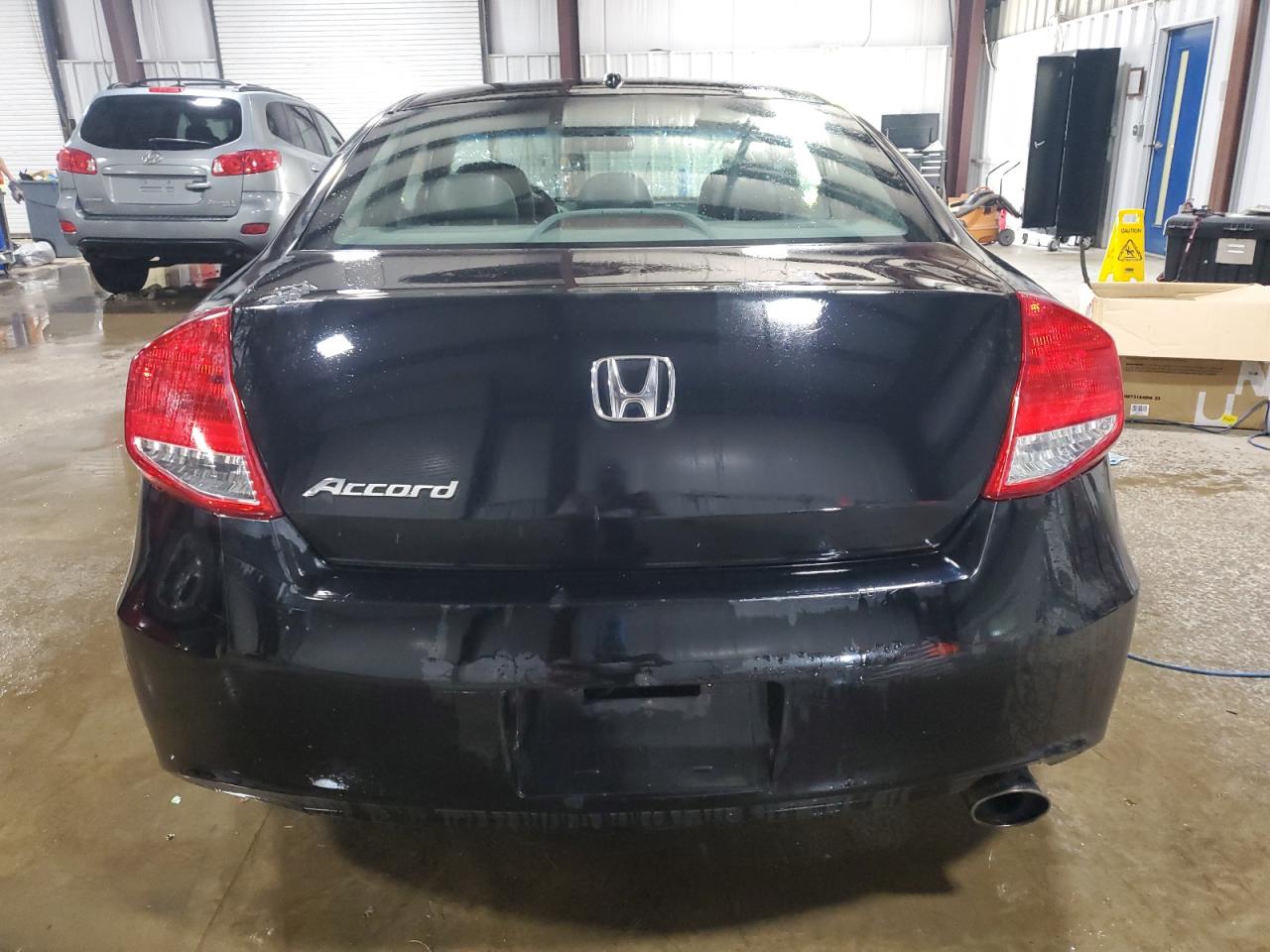 2011 Honda Accord Exl VIN: 1HGCS1B84BA013364 Lot: 63035405