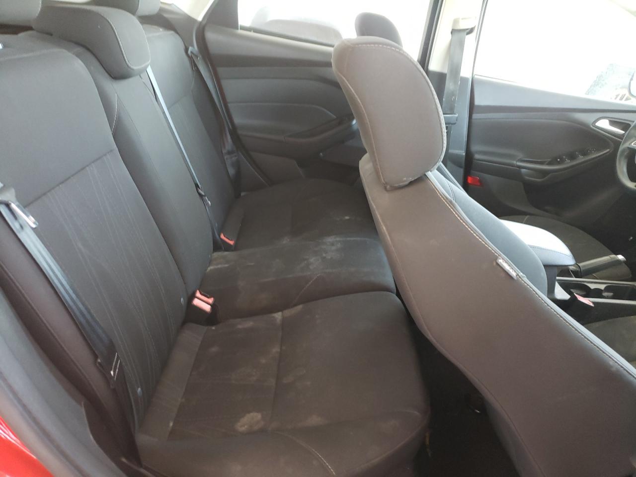 FORD FOCUS 2016 VIN 1FADP3K28GL320257 zdjęcie 10