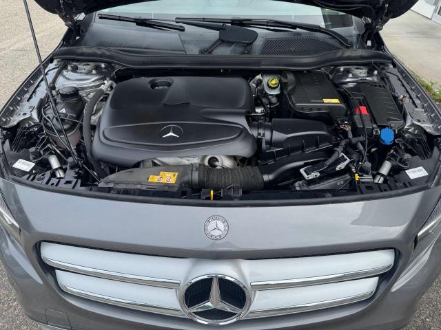 Parquets MERCEDES-BENZ GLA-CLASS 2015 Gray