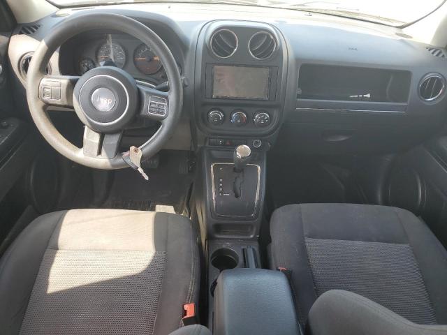  JEEP PATRIOT 2016 Srebrny
