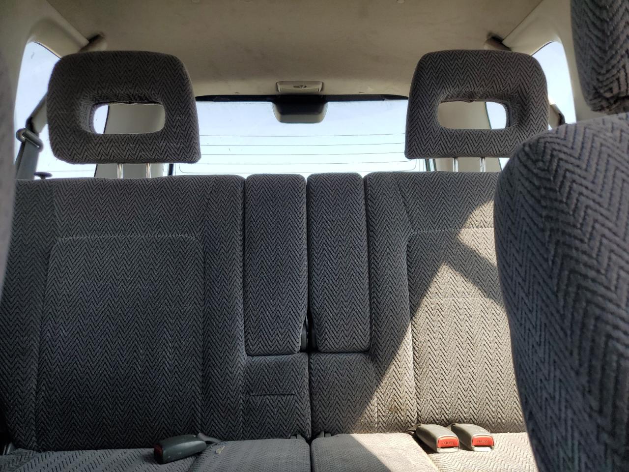 1998 Honda Cr-V Lx VIN: JHLRD2846WC018138 Lot: 62584055
