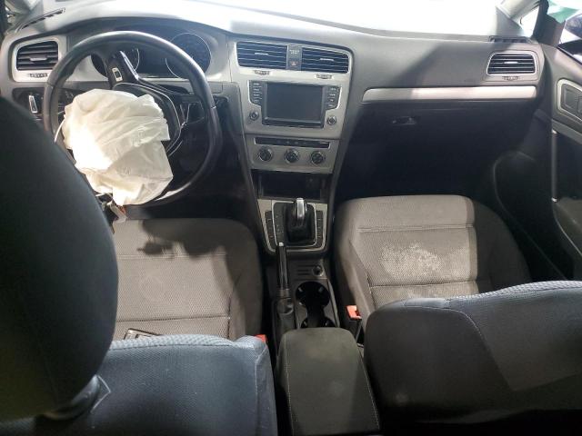 Фото: 3VW217AU2GM018326