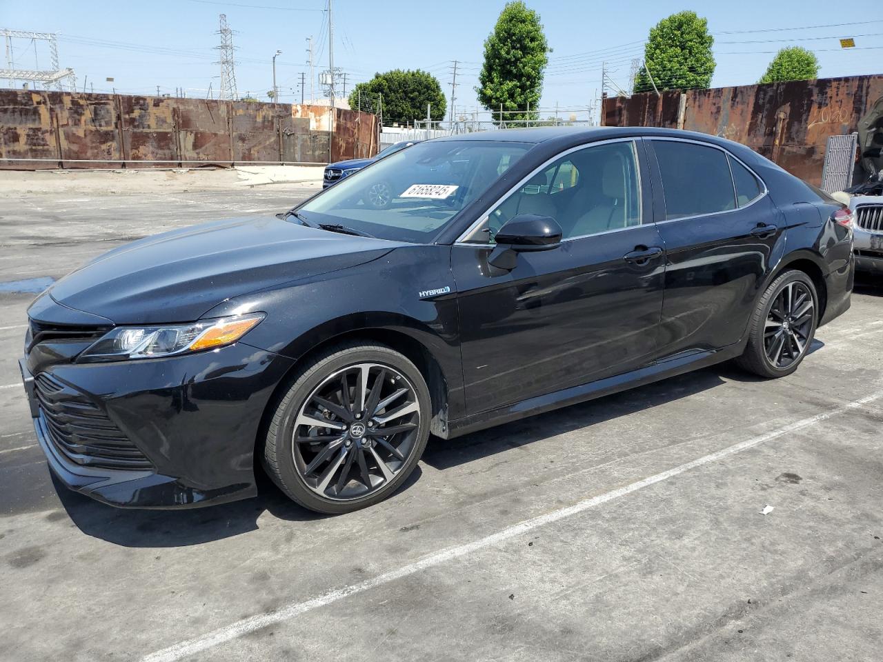2019 Toyota Camry Le 2.5L للبيع في Wilmington، CA - Side