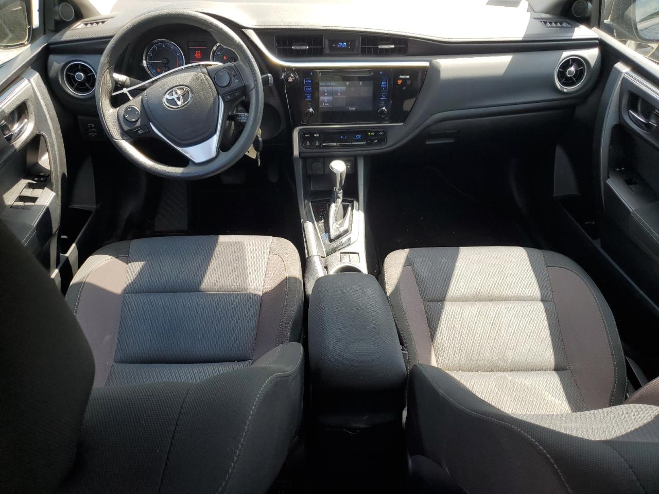 TOYOTA COROLLA 2017 VIN 2T1BURHE1HC828173 zdjęcie 8