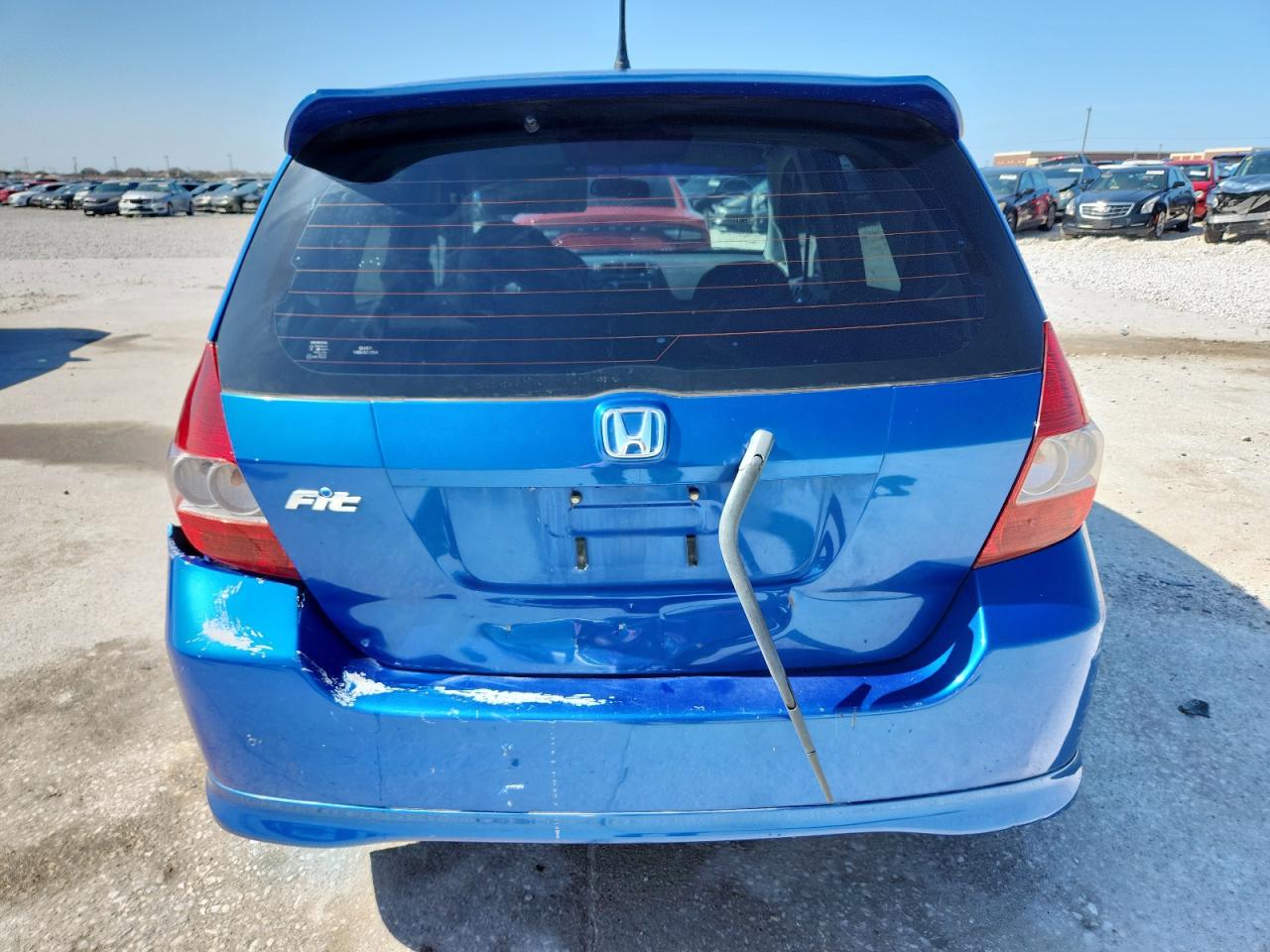 2007 Honda Fit S VIN: JHMGD38677S001561 Lot: 60929645