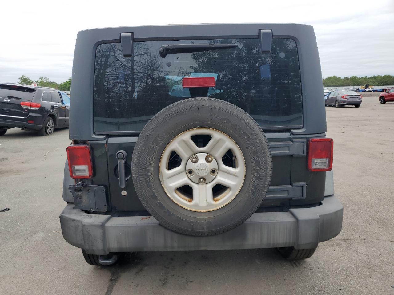 2012 Jeep Wrangler Unlimited Sport VIN: 1C4BJWDG3CL200048 Lot: 62724985
