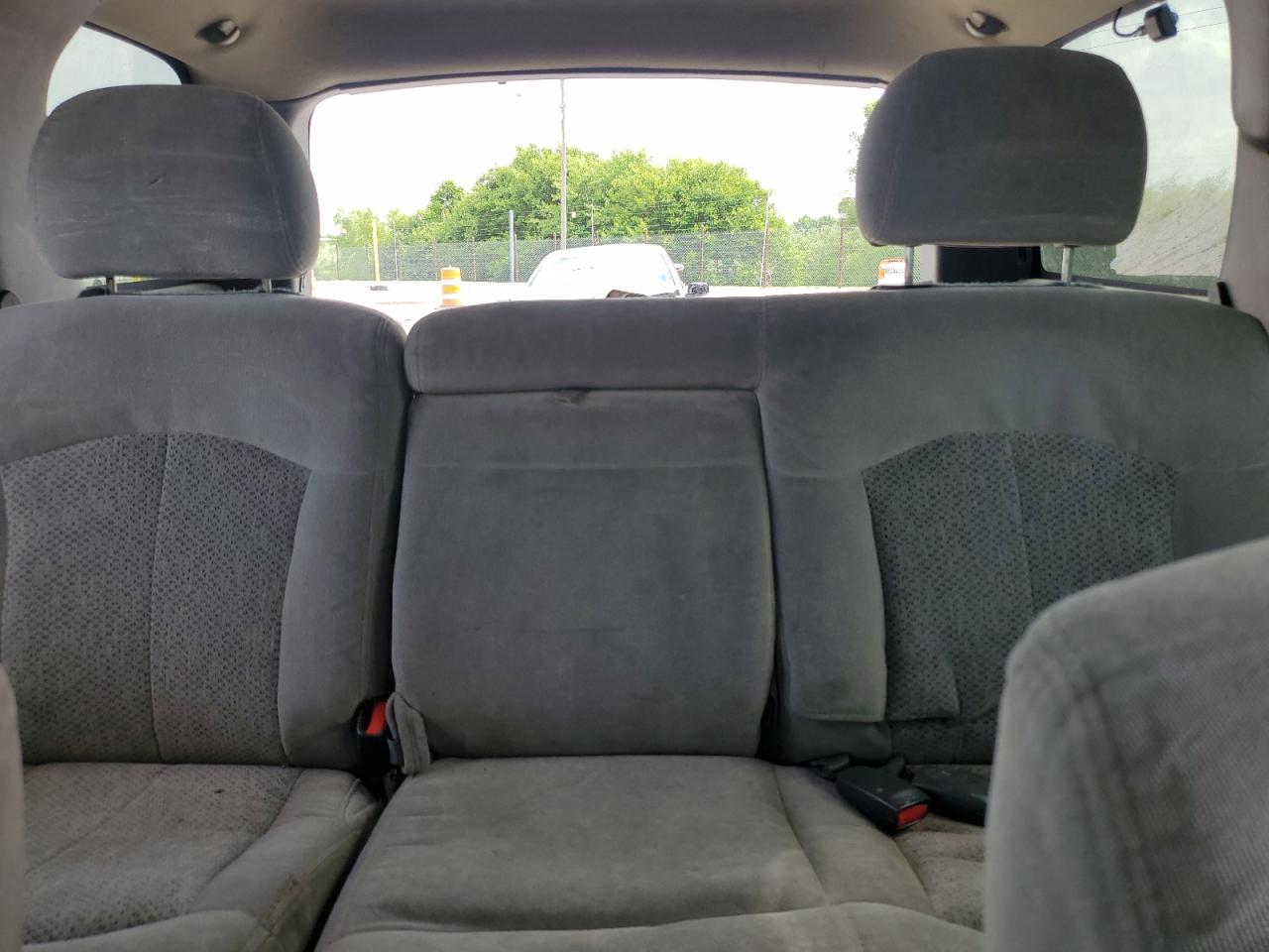 2001 Chevrolet Tahoe K1500 VIN: 1GNEK13T41J228369 Lot: 60977525