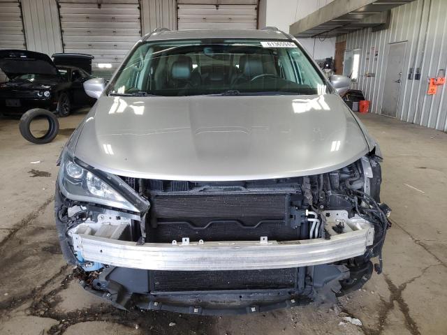  CHRYSLER PACIFICA 2017 Srebrny