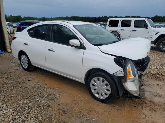  NISSAN VERSA 2019 Белы