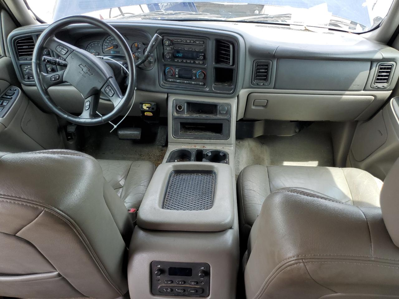 2004 Chevrolet Suburban K1500 VIN: 1GNFK16Z24J152692 Lot: 61470705