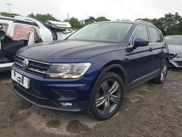 VOLKSWAGEN TIGUAN MAT 2019